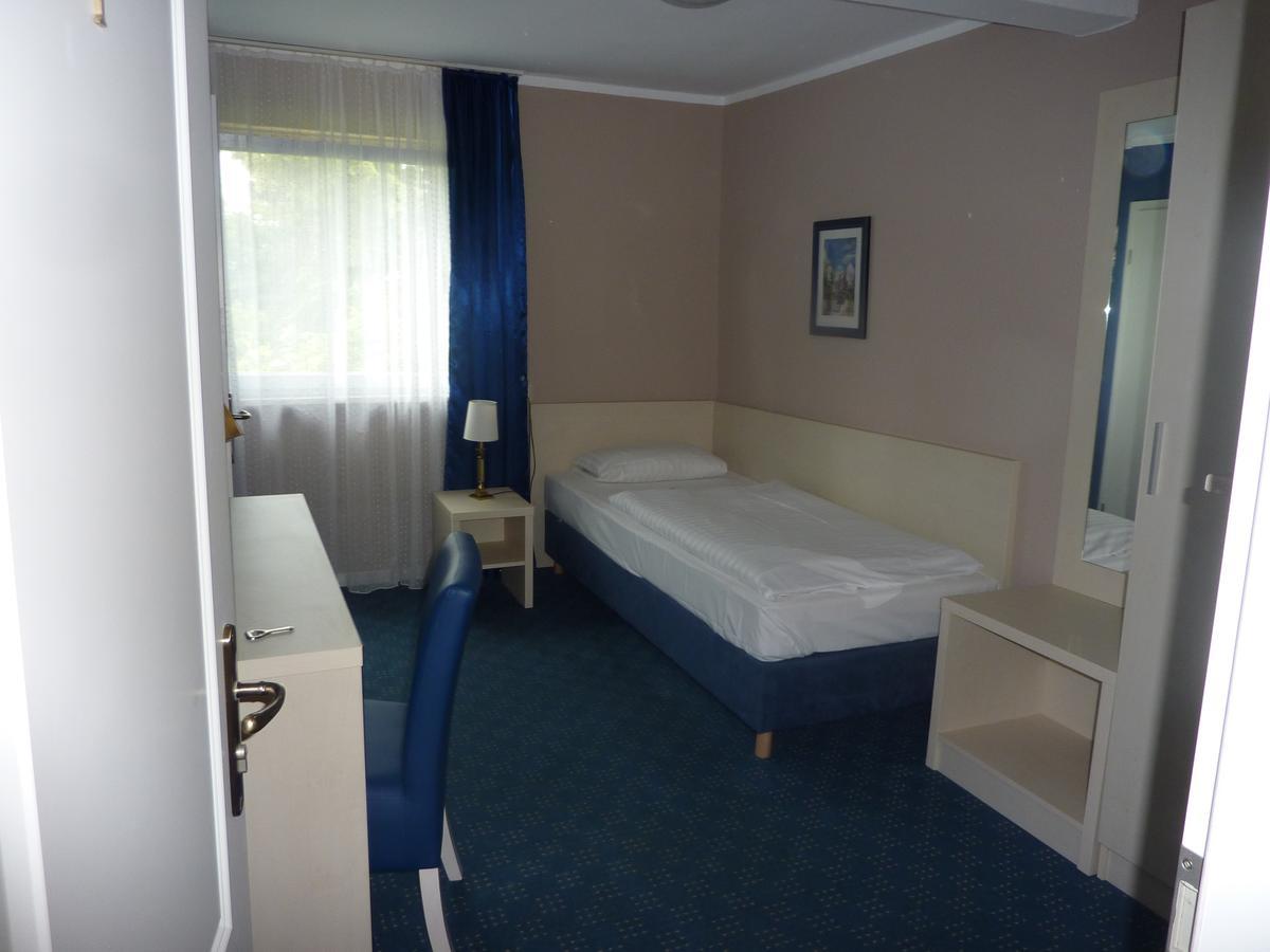 Hotel Pelikan Kitzingen Exterior foto